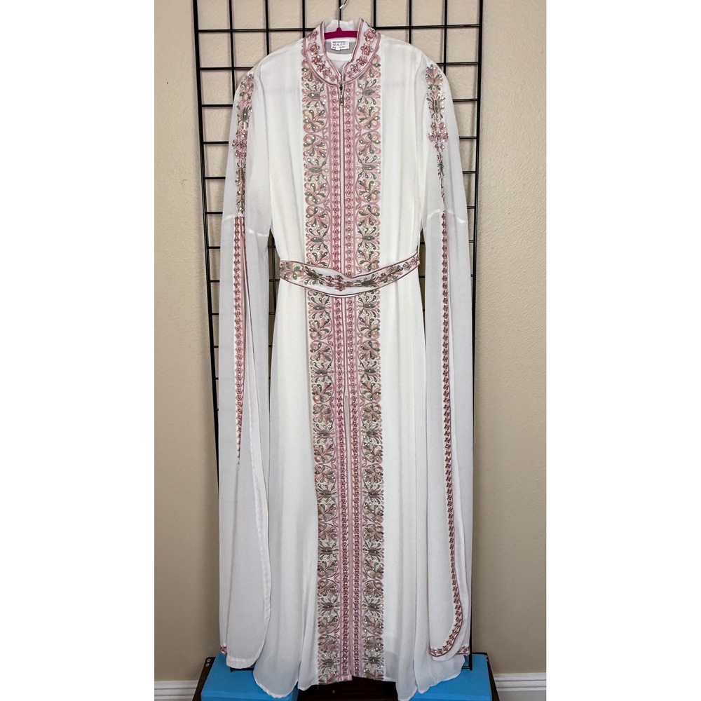 Persian Bridal Thobe Size 2 Medium White Pink Floral Embroidered Bling Cape